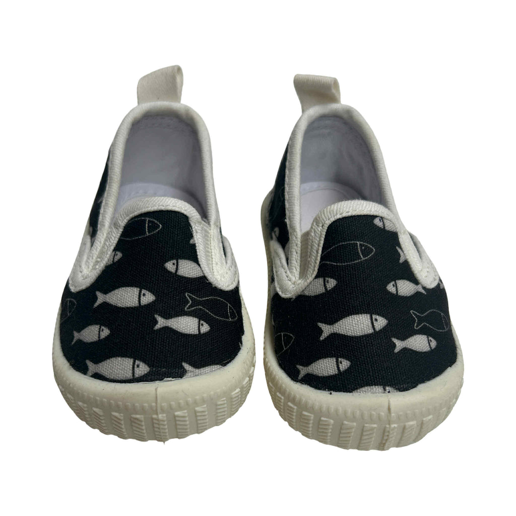 Walnut Classic Charlie (School of Fish)